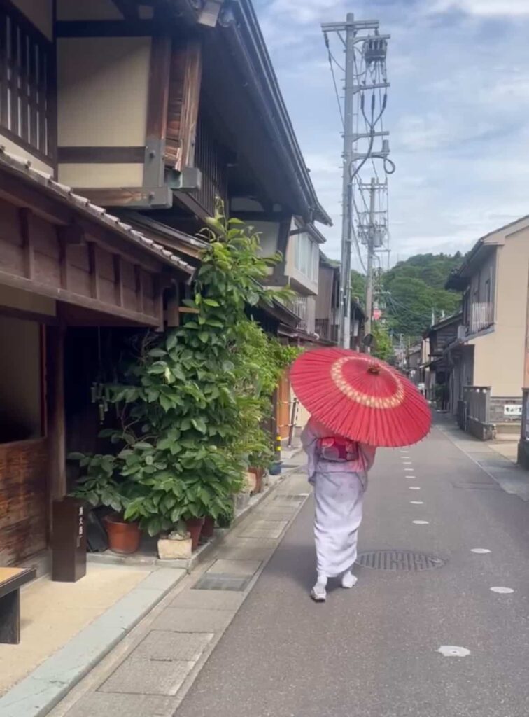 ひがし茶屋街