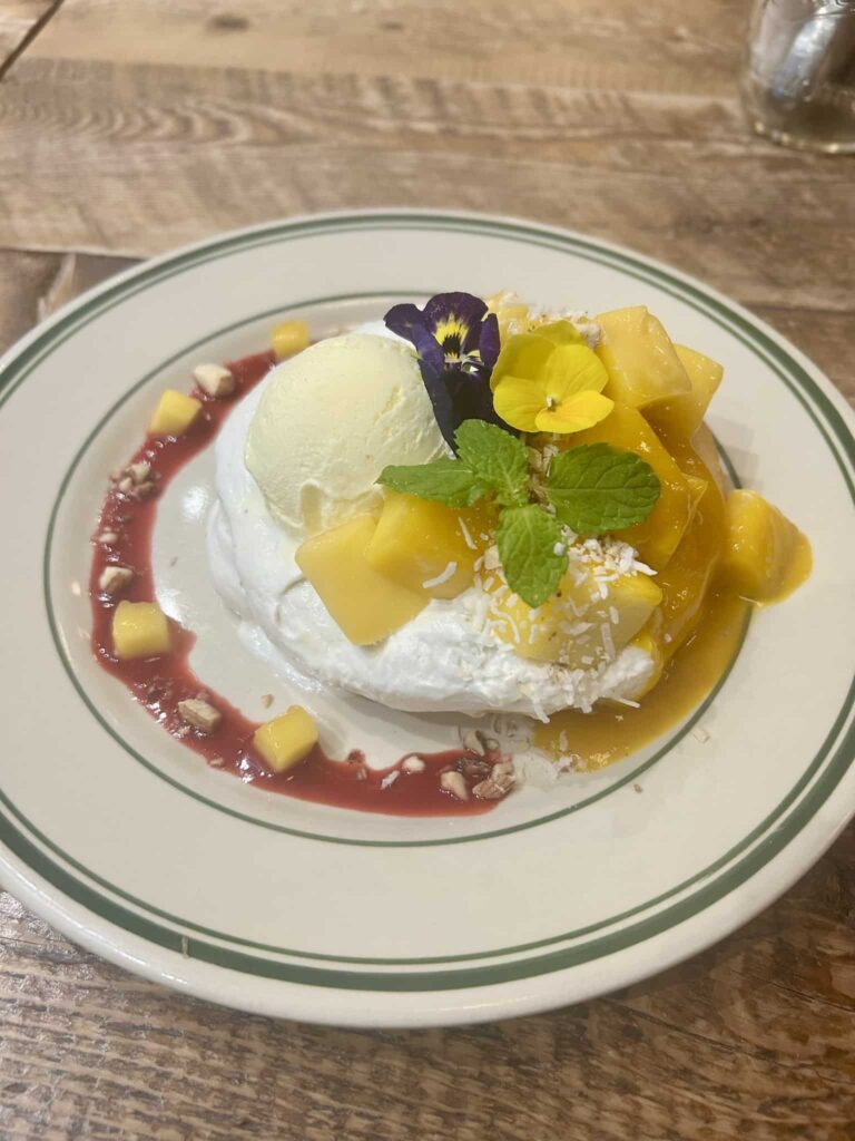 THE NOST COFFEE マンゴーココナッツパンケーキ