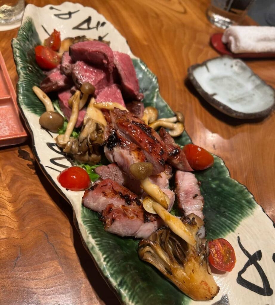 George仙台　庄内豚の肩ロースの炭火焼き　A5ランク仙台牛のシンシン炭火焼き