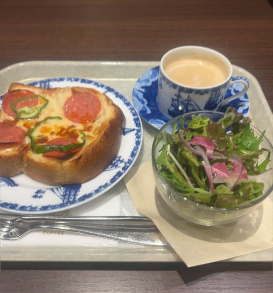 三本珈琲店　モーニング