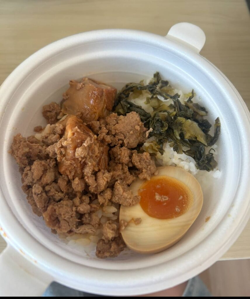 七宝麻辣担 ルーロー飯
