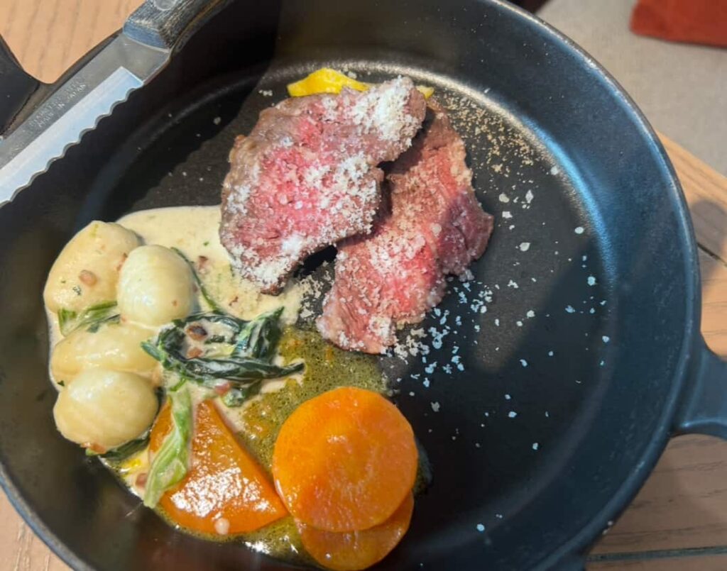 フォレストキッチン ウィズ アウトドア リビング ランチビュッフェ メイン