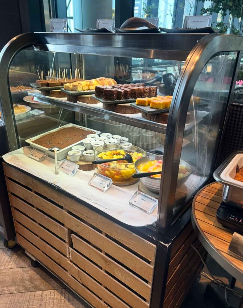 フォレストキッチン ウィズ アウトドア リビング ランチ