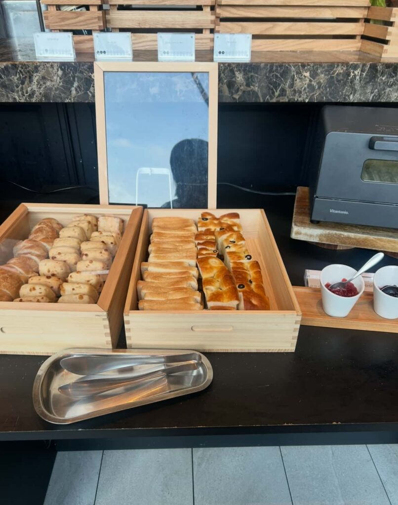 フォレストキッチン ウィズ アウトドア リビング ランチビュッフェ